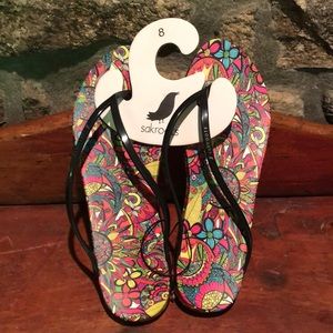 Sakroot Multicolor Sandals. Size:8